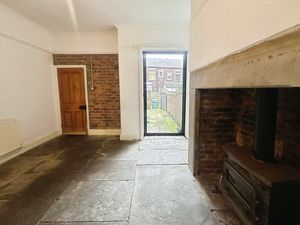 Dining Room- click for photo gallery